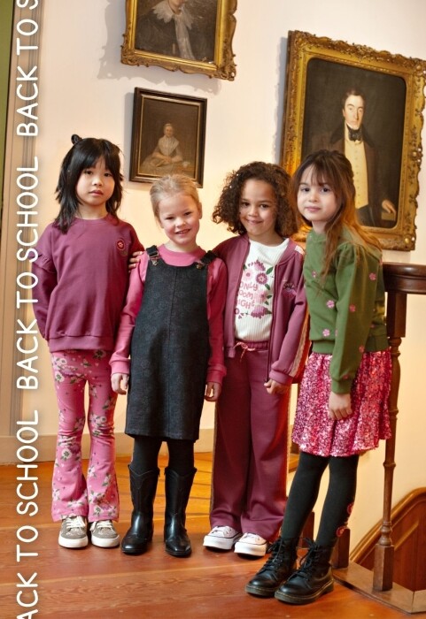 Jubel Moonflowers | Back to School %lookbooks.TITEL%