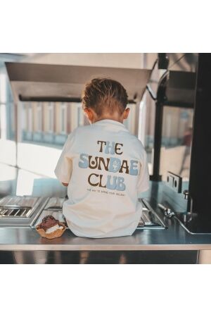 Your Wishes Sundae Club | Oversized Tee 075 Vanilla