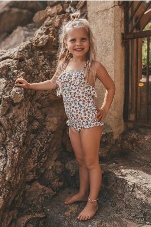 Salted Stories Pomme Flower Badpak White Swan