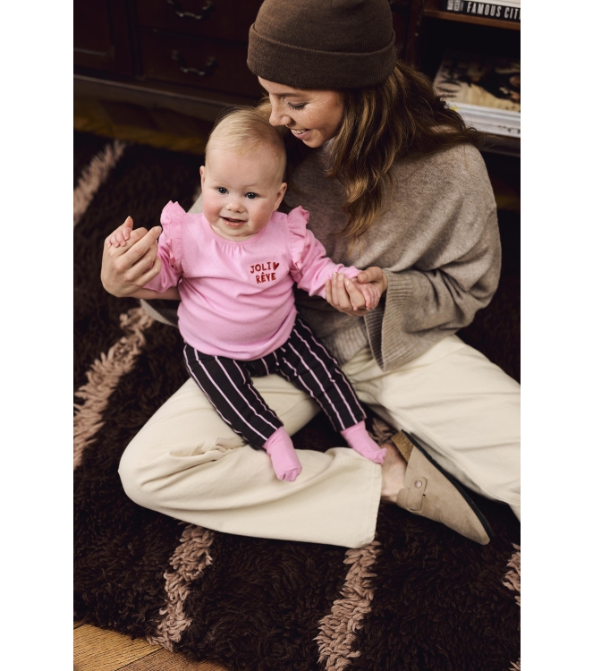 Z8-Newborn broeken Chocolate plum Juniper