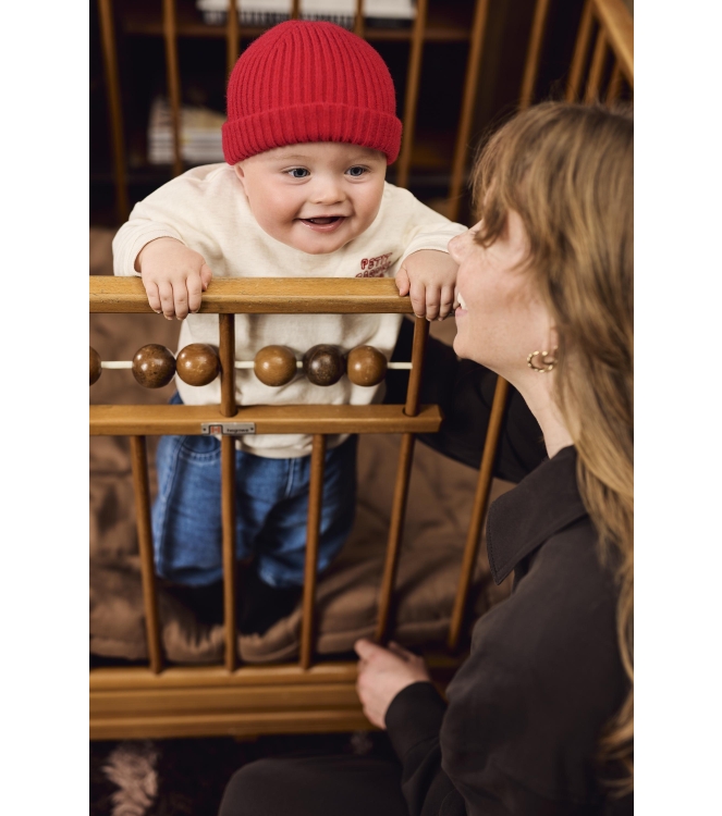 Z8-Newborn winteraccessoires Radiant red Malak